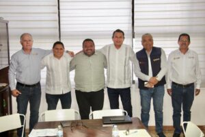 Revisan agenda de atención y obra pública para Tlalixtaquilla