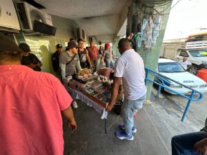 Reordena Vía Pública a 80 comerciantes en Diego Hurtado de Mendoza y Cuauhtémoc