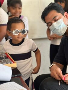 Programa «Ver bien para aprender mejor» beneficiará a más de 17 mil estudiantes de Acapulco 